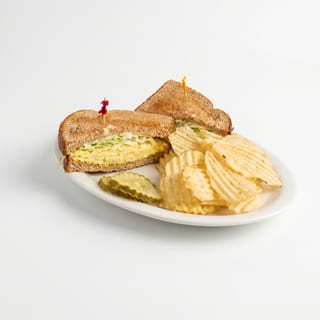 Egg Salad Sandwich & Chips